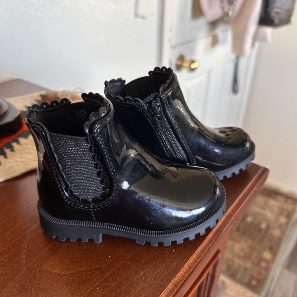 Children's Black Patton Leather Sketcher Boots Size 6 NWOT